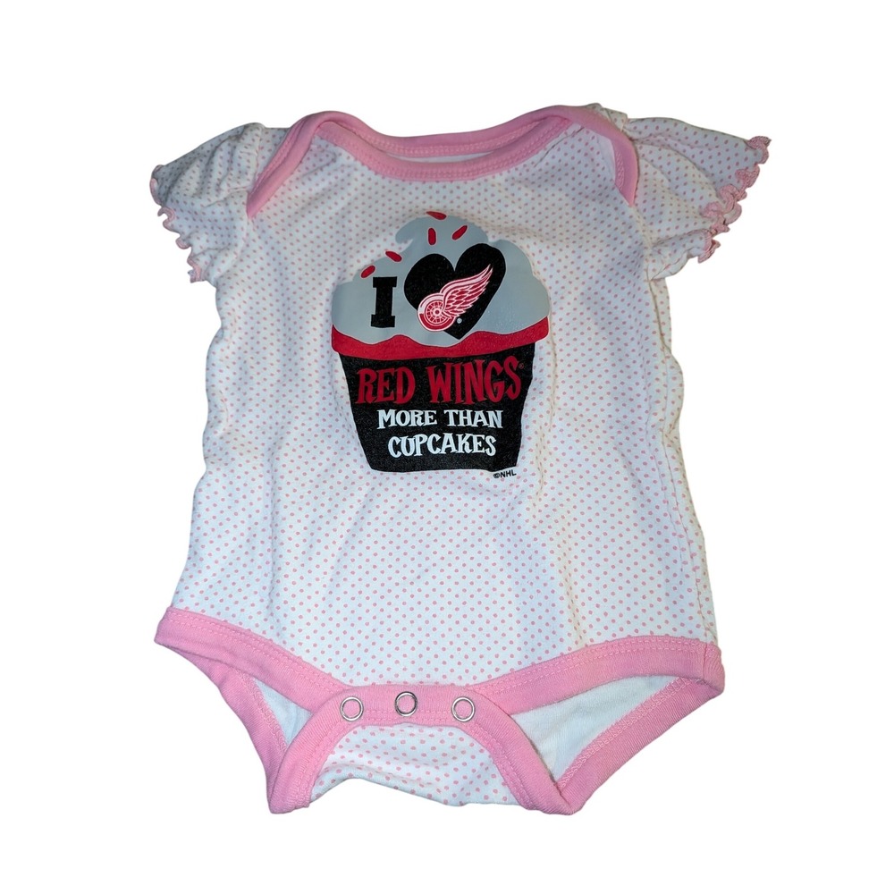 NHL Detroit Red Wings‎ Baby Girl Bodysuit Pink Polka Dot Cupcake 0-3M RN67891